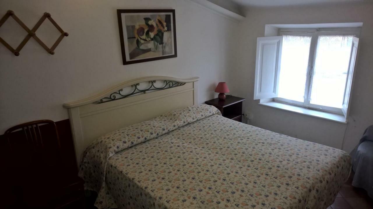 2000 Hostal Roma